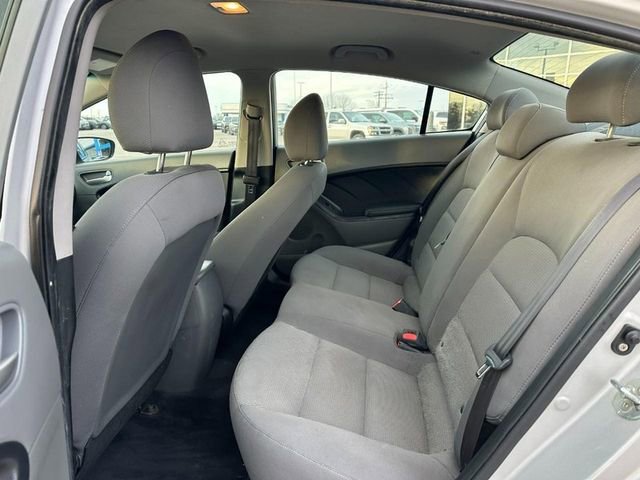 Used 2017 Kia Forte LX image 9