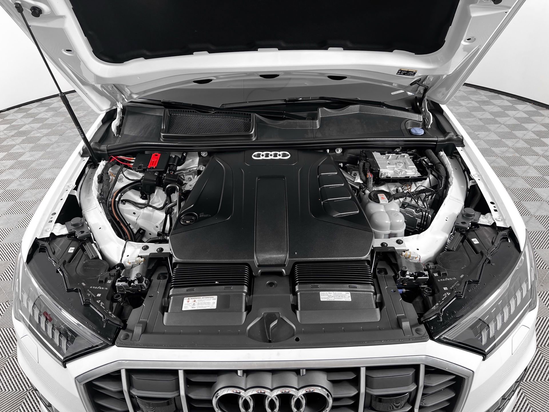 Used 2024 Audi Q7 2.0T Premium Plus image 33