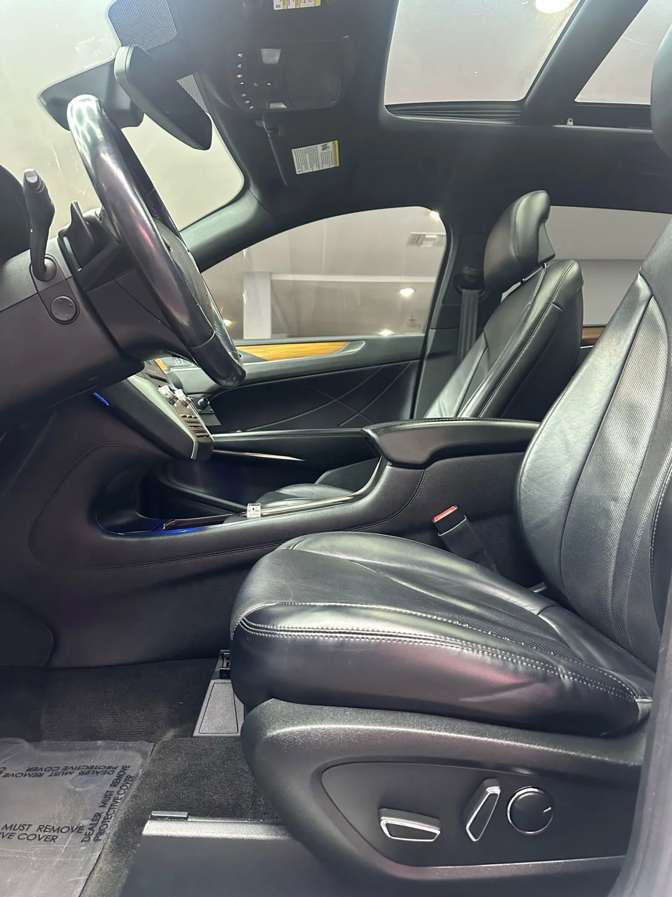 Used 2015 Lincoln MKC AWD w/ Equipment Group 102A Reserve image 11