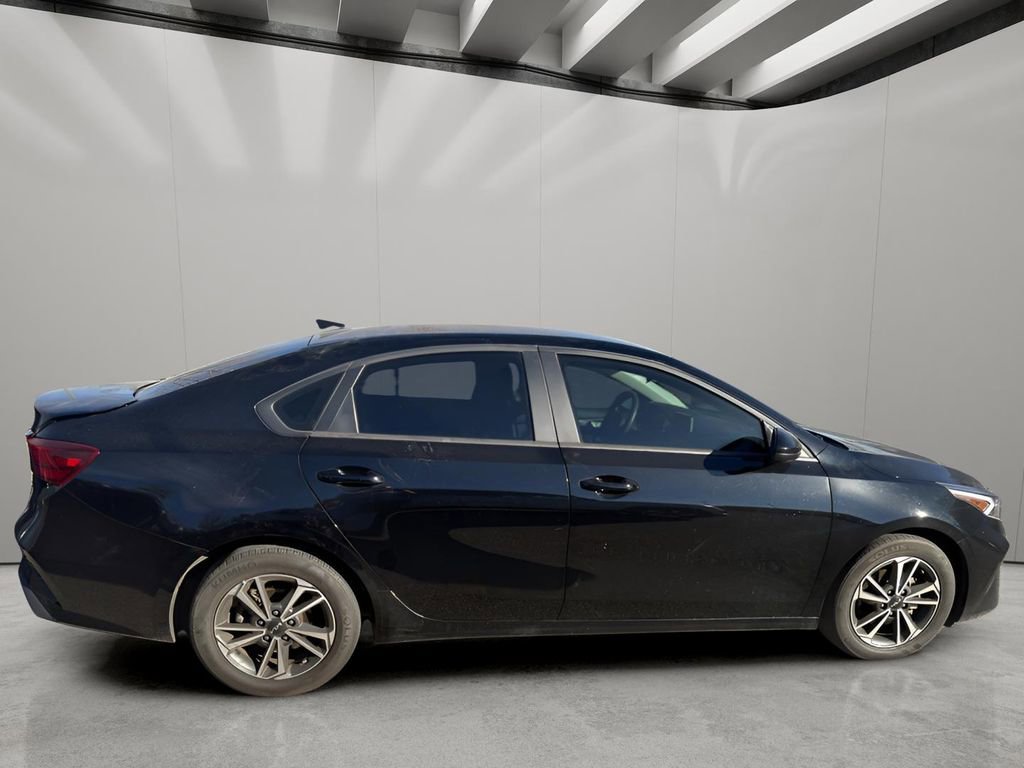 Used 2024 Kia Forte LXS FWD image 16