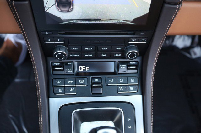 Used 2018 Porsche 718 Boxster S image 37