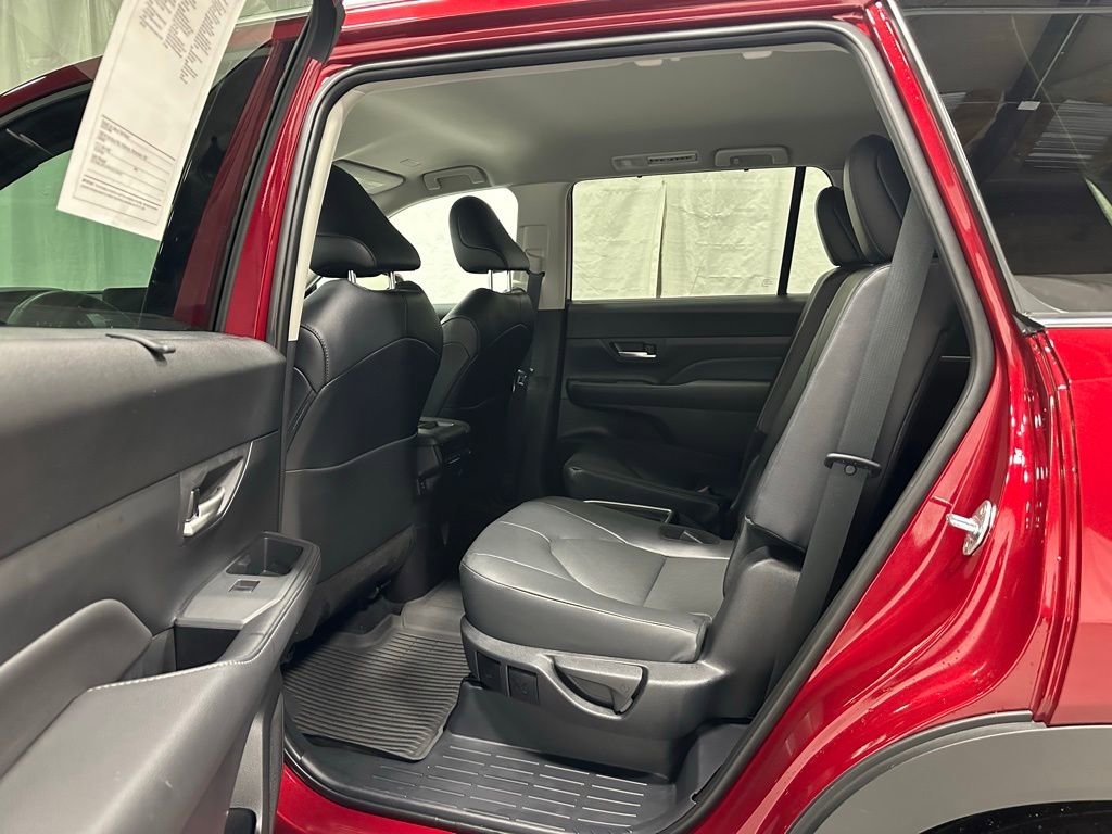 Used 2025 Toyota Grand Highlander FWD image 46