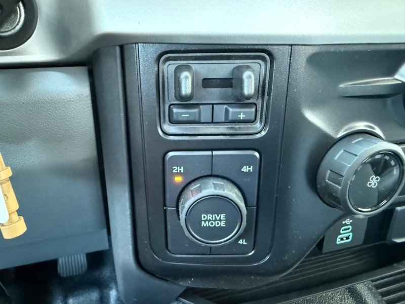 New 2025 Ford F550 4x4 Regular Cab Super Duty image 13
