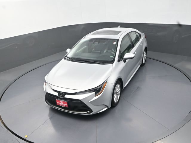 Used 2024 Toyota Corolla LE w/ LE Premium Package FWD image 33