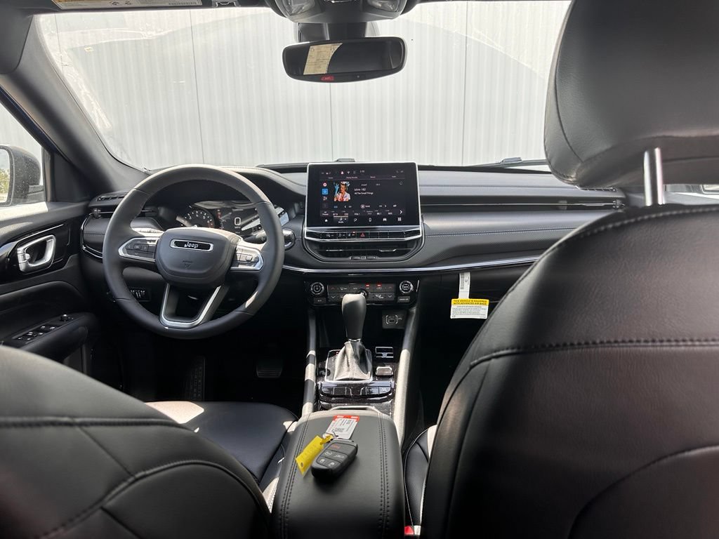 New 2026 Jeep Compass Latitude AWD/4WD image 31