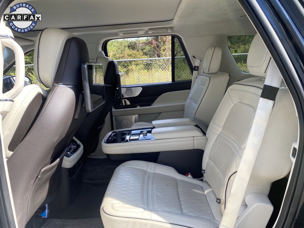 Used 2021 Lincoln Navigator Black Label w/ Cargo Convenience Package image 21