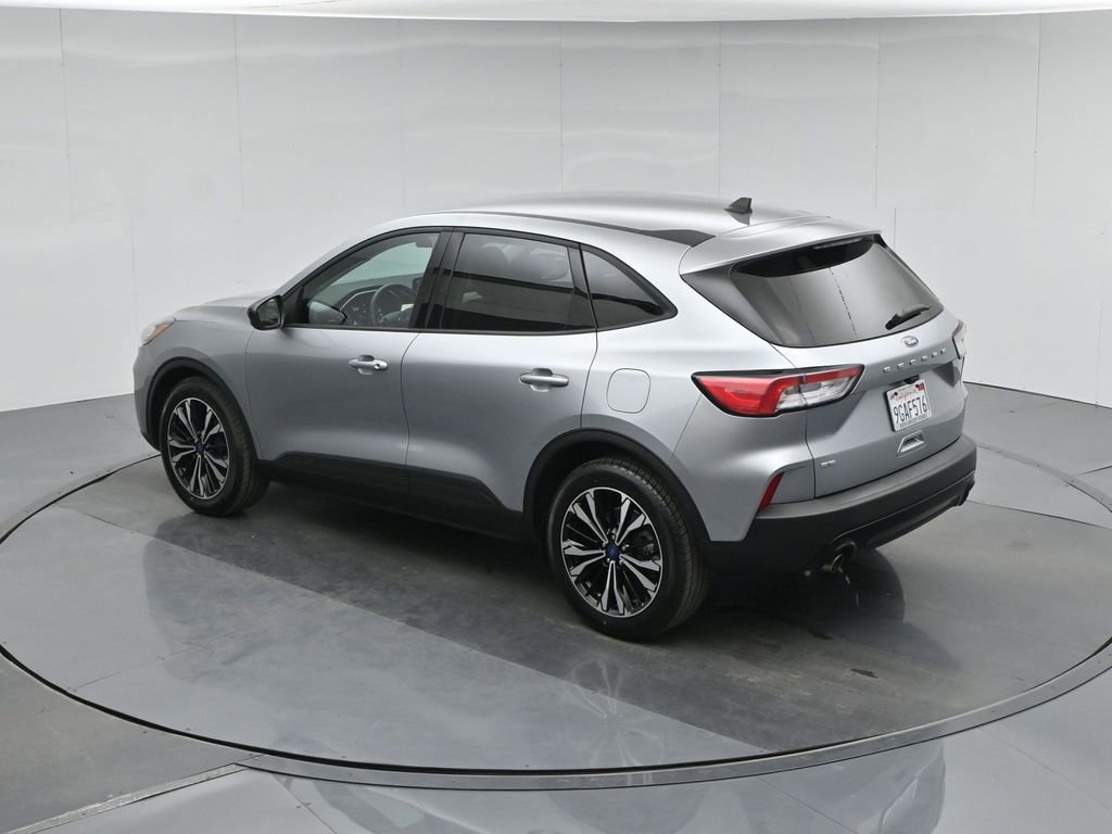Certified 2022 Ford Escape SE w/ SE Sport Appearance Package image 45
