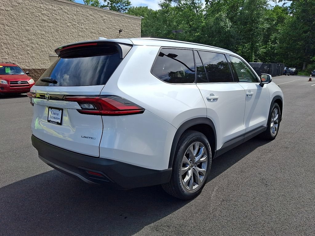 Used 2025 Toyota Grand Highlander FWD image 8