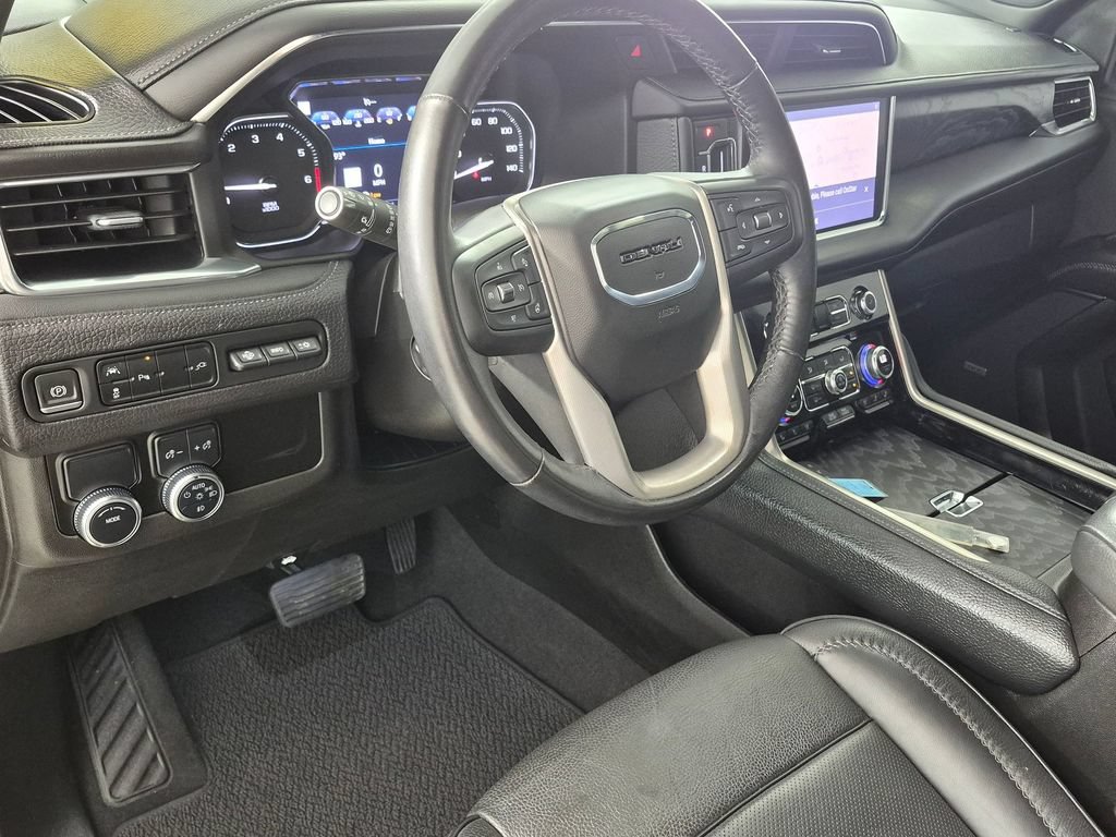 Used 2021 GMC Yukon Denali RWD image 11