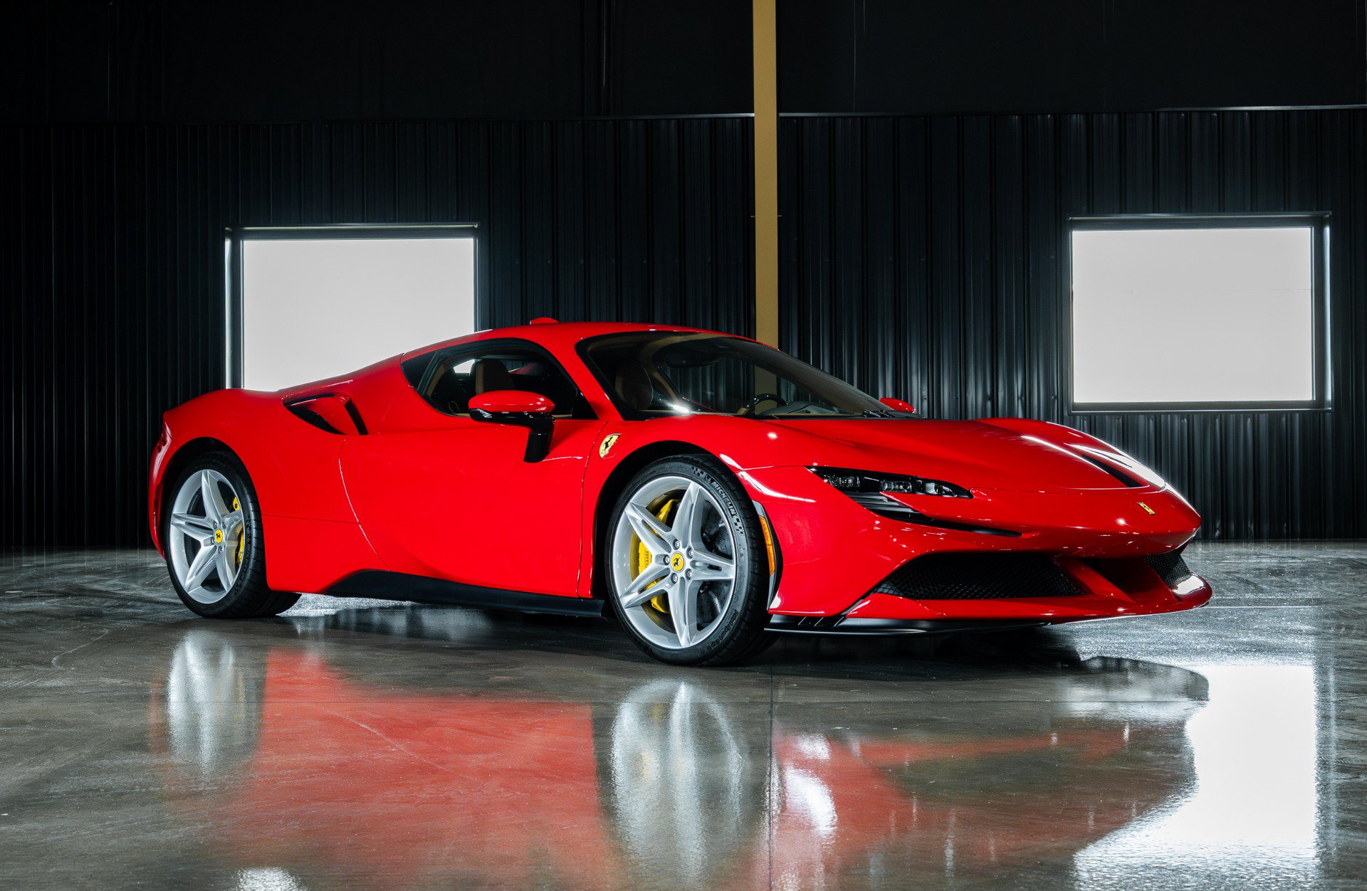 Used 2023 Ferrari SF90 Stradale AWD/4WD image 2