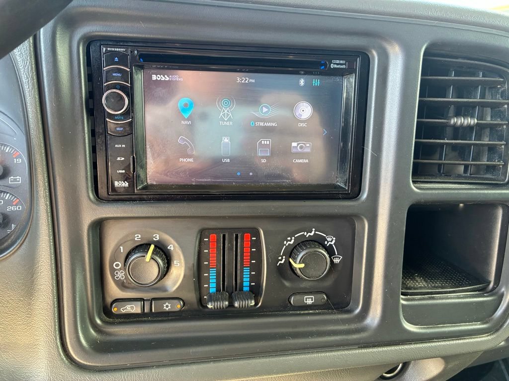 Used 2006 Chevrolet Silverado 2500 LT w/ Heavy-Duty Power Package AWD/4WD image 22