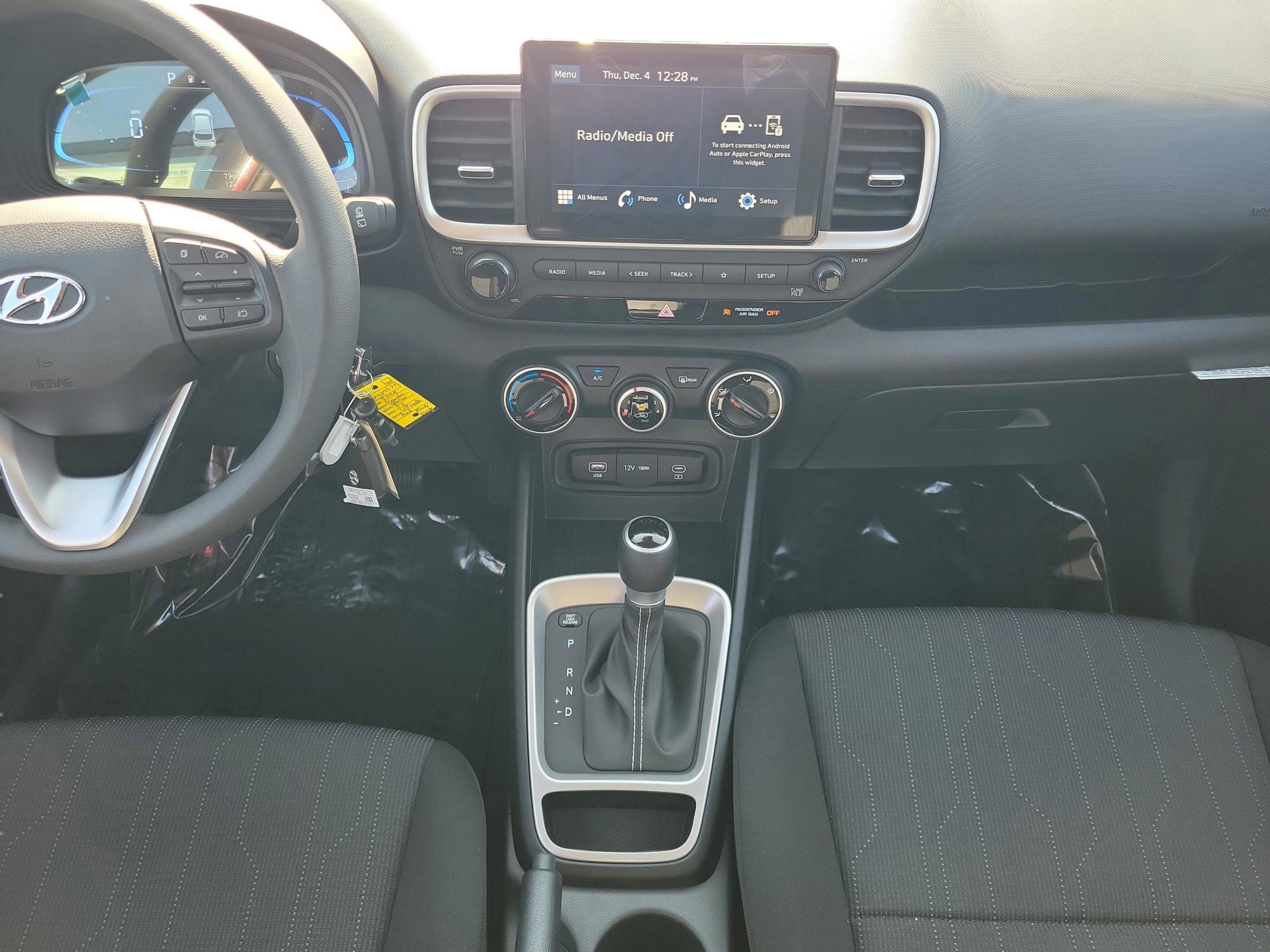 New 2026 Hyundai Venue SE image 23