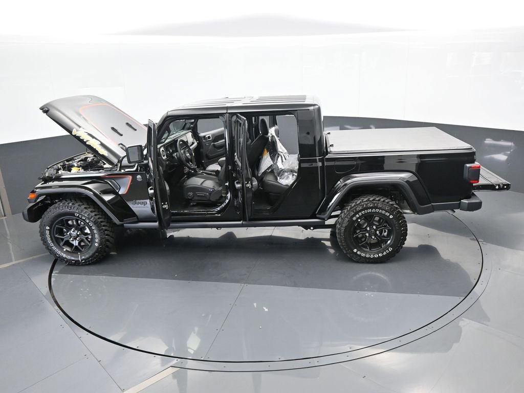 Used 2024 Jeep Gladiator Sport image 57