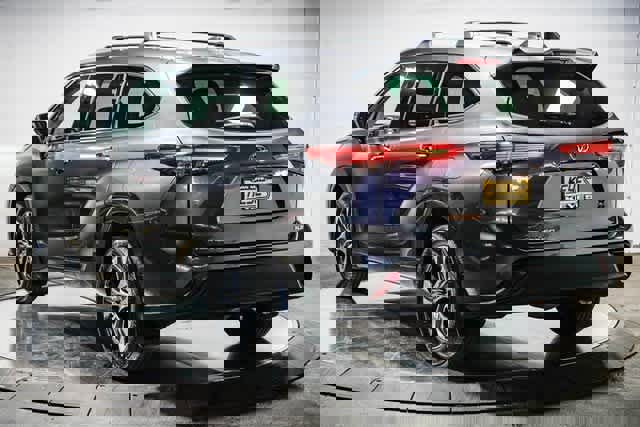 Certified 2022 Toyota Highlander XLE image 3