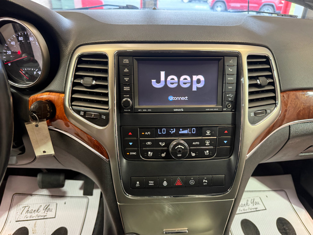 Used 2012 Jeep Grand Cherokee Overland AWD/4WD image 18