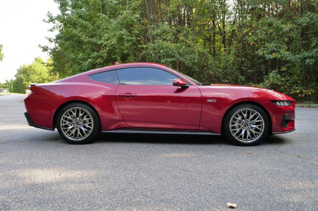 Used 2024 Ford Mustang GT Premium RWD image 13