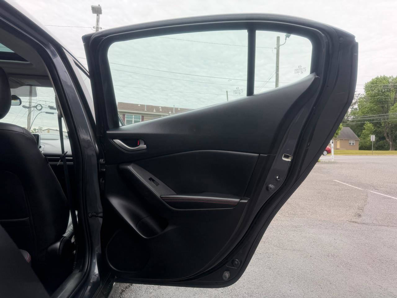 Used 2014 MAZDA MAZDA3 i Grand Touring FWD image 23