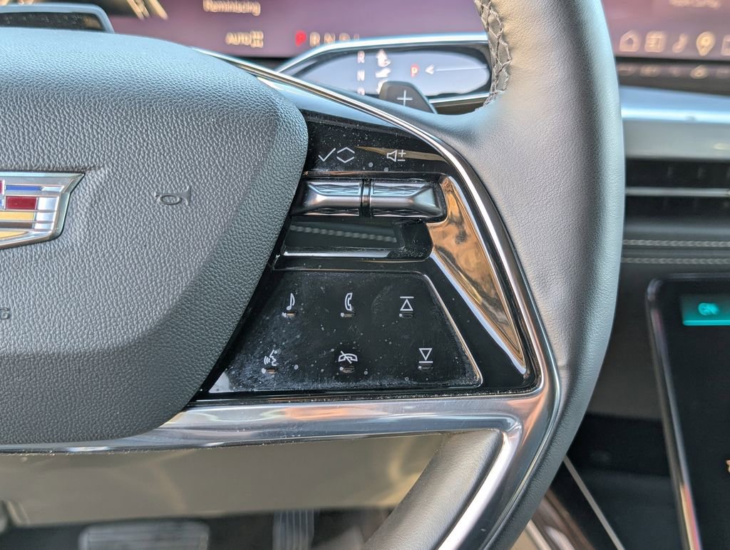 Certified 2025 Cadillac Escalade Premium Luxury image 26