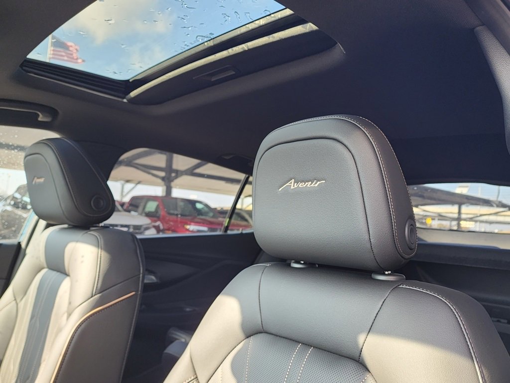 New 2026 Buick Envista Avenir image 16