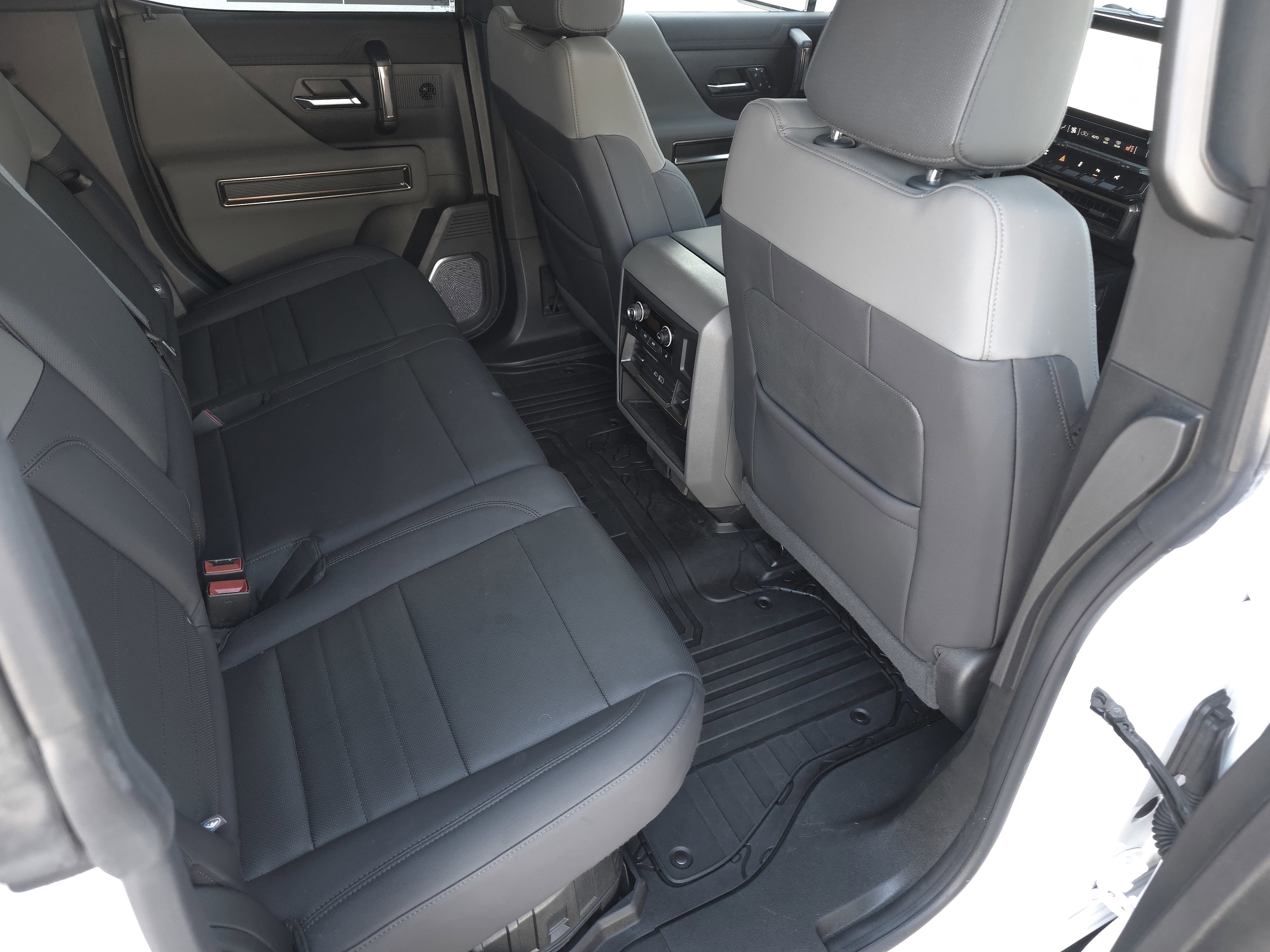 Used 2025 GMC Hummer EV 3X w/ Battery Pack, 24 Module Pack image 40