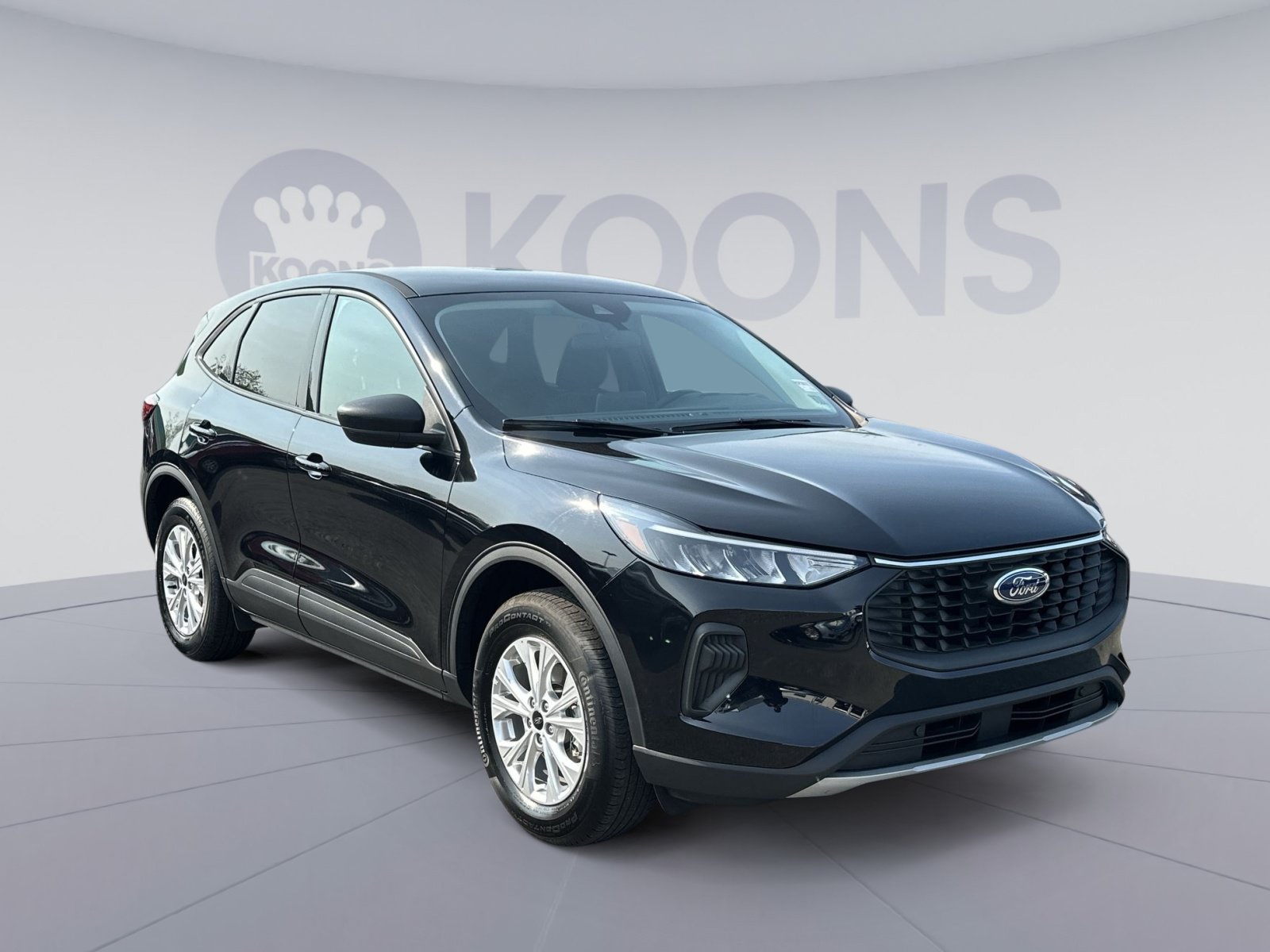 Certified 2025 Ford Escape Active AWD/4WD image 2
