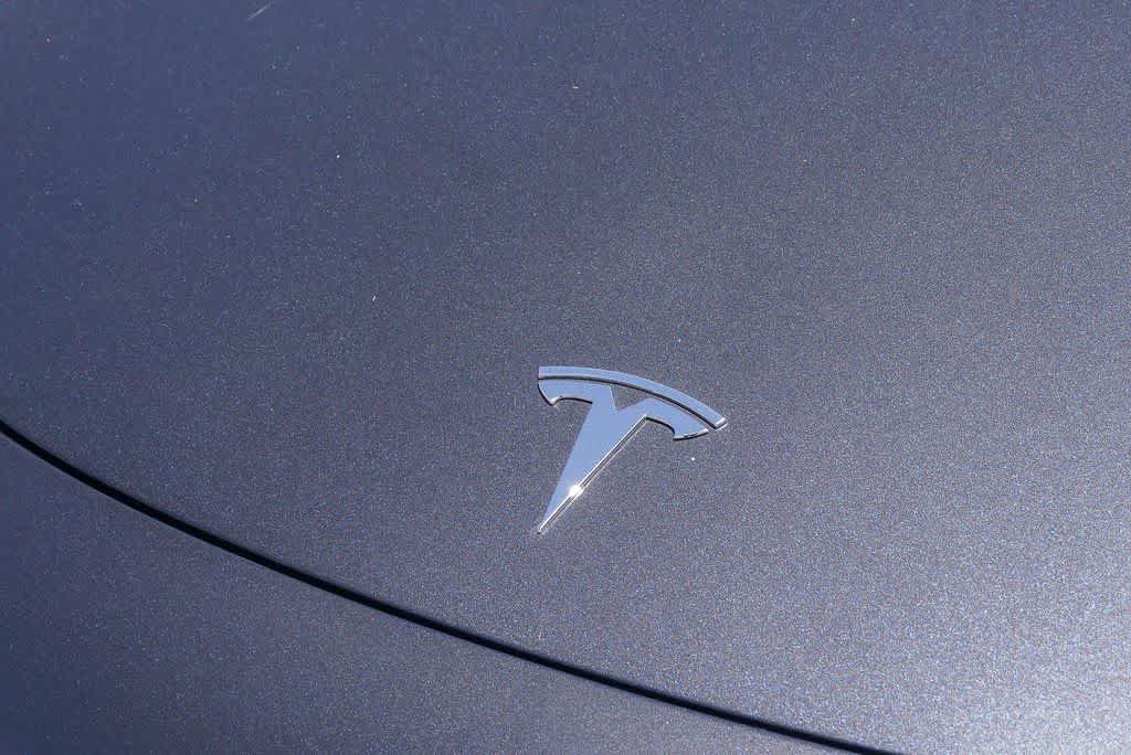 Used 2023 Tesla Model 3 Standard Range RWD image 5