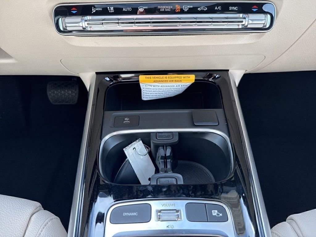 New 2026 Mercedes-Benz GLB 250 4MATIC image 24
