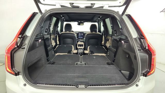 New 2026 Volvo XC90 T8 Plus w/ Protection Package AWD/4WD image 42