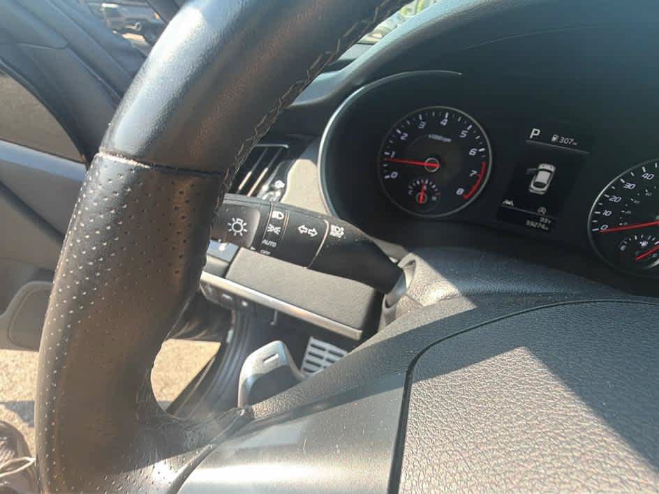 Used 2022 Kia Stinger GT-Line AWD/4WD image 16