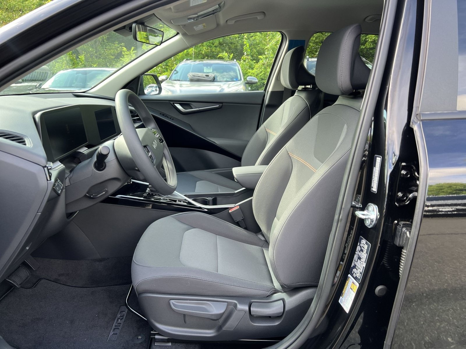 New 2026 Kia Niro LX FWD image 18