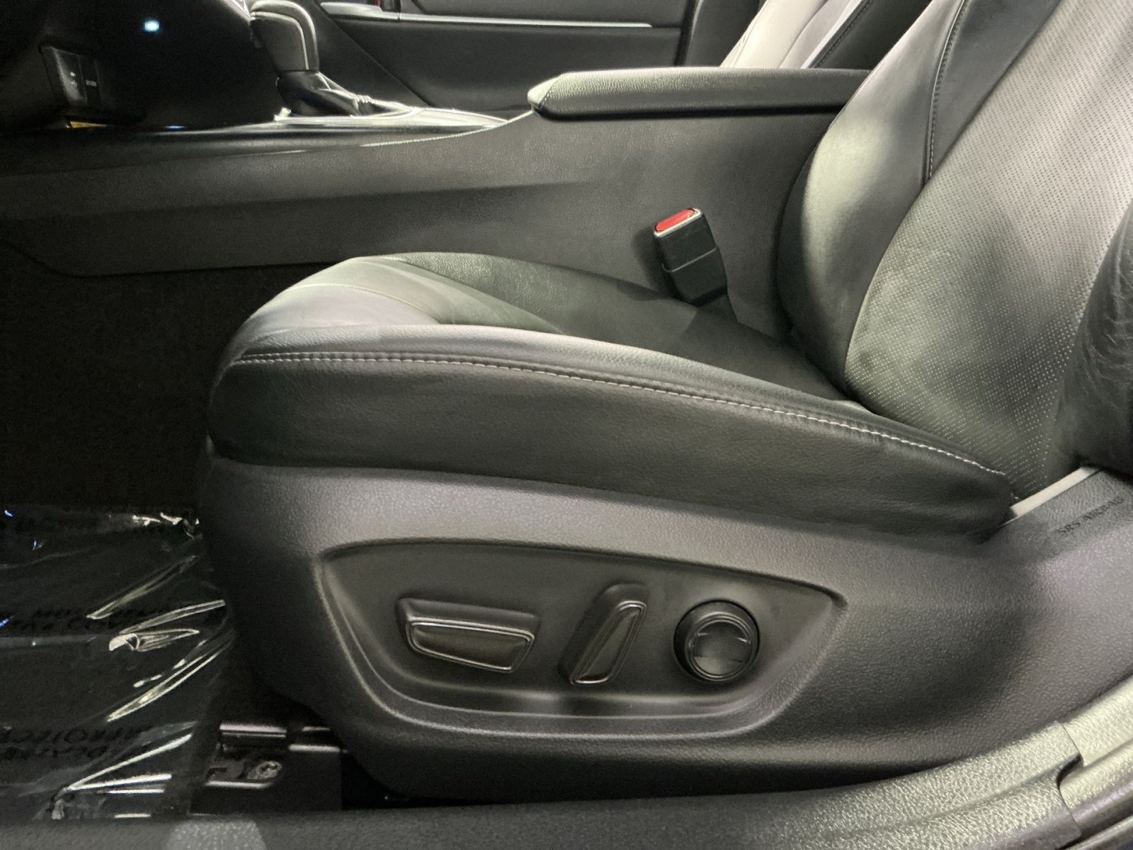 Used 2019 Toyota Camry XSE w/ Driver Assist Package FWD image 15