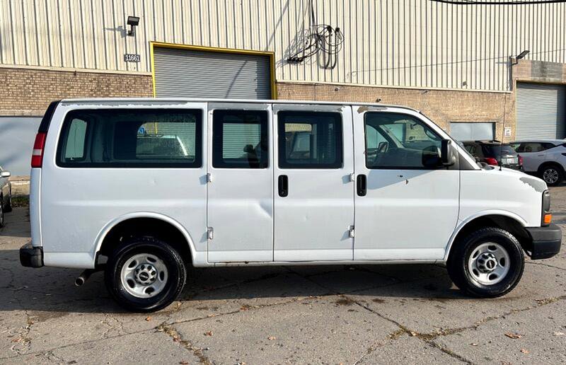 Used 2008 GMC Savana 2500 image 4