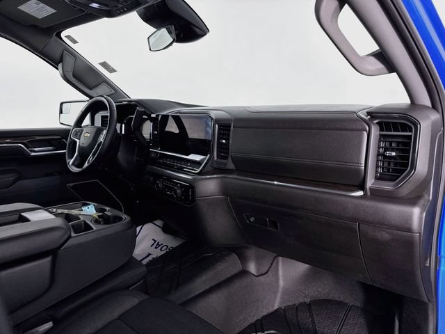 Used 2025 Chevrolet Silverado 1500 LT AWD/4WD image 29