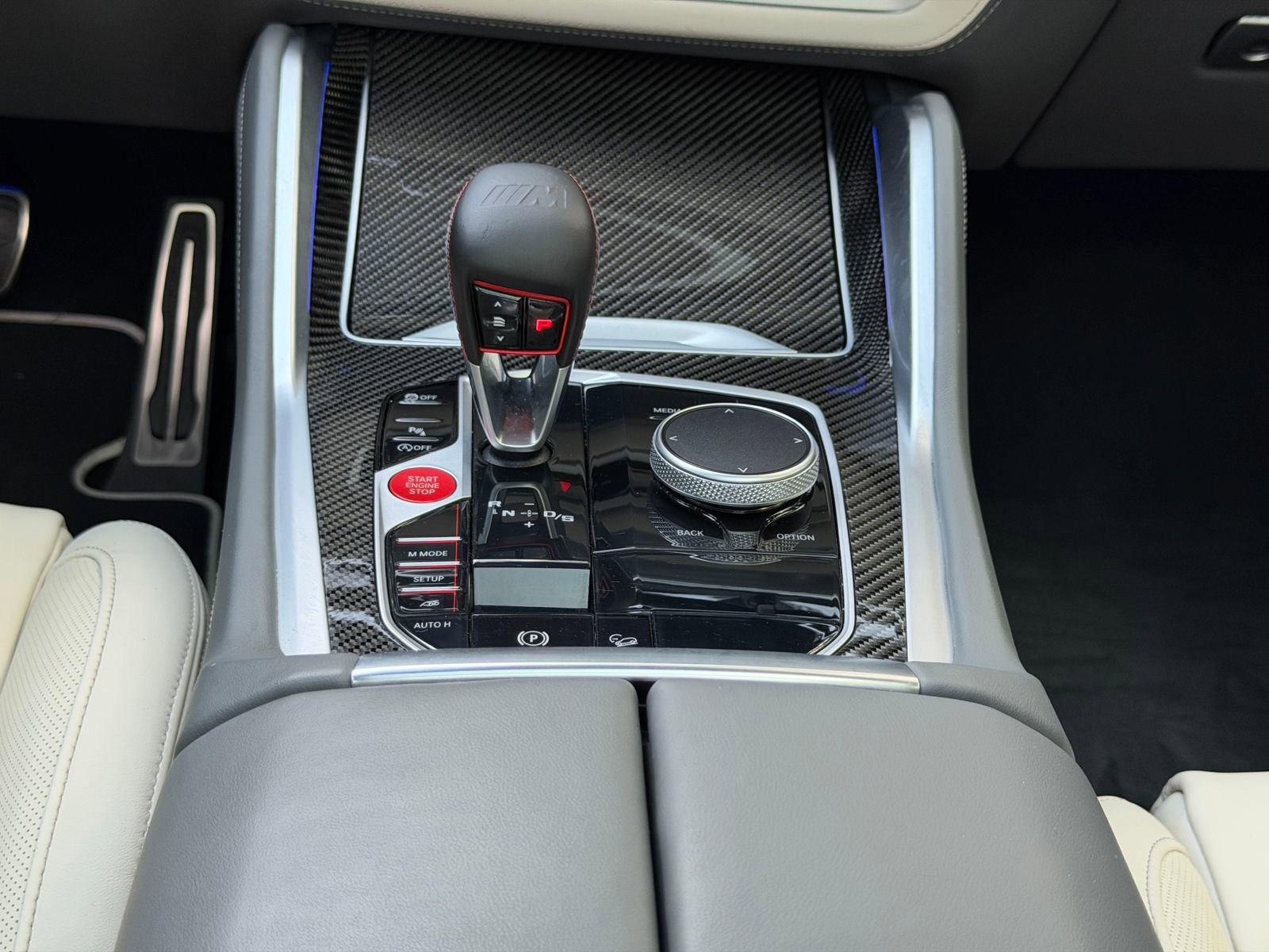 Used 2025 BMW X6 M Competition w/ Executive Package image 22