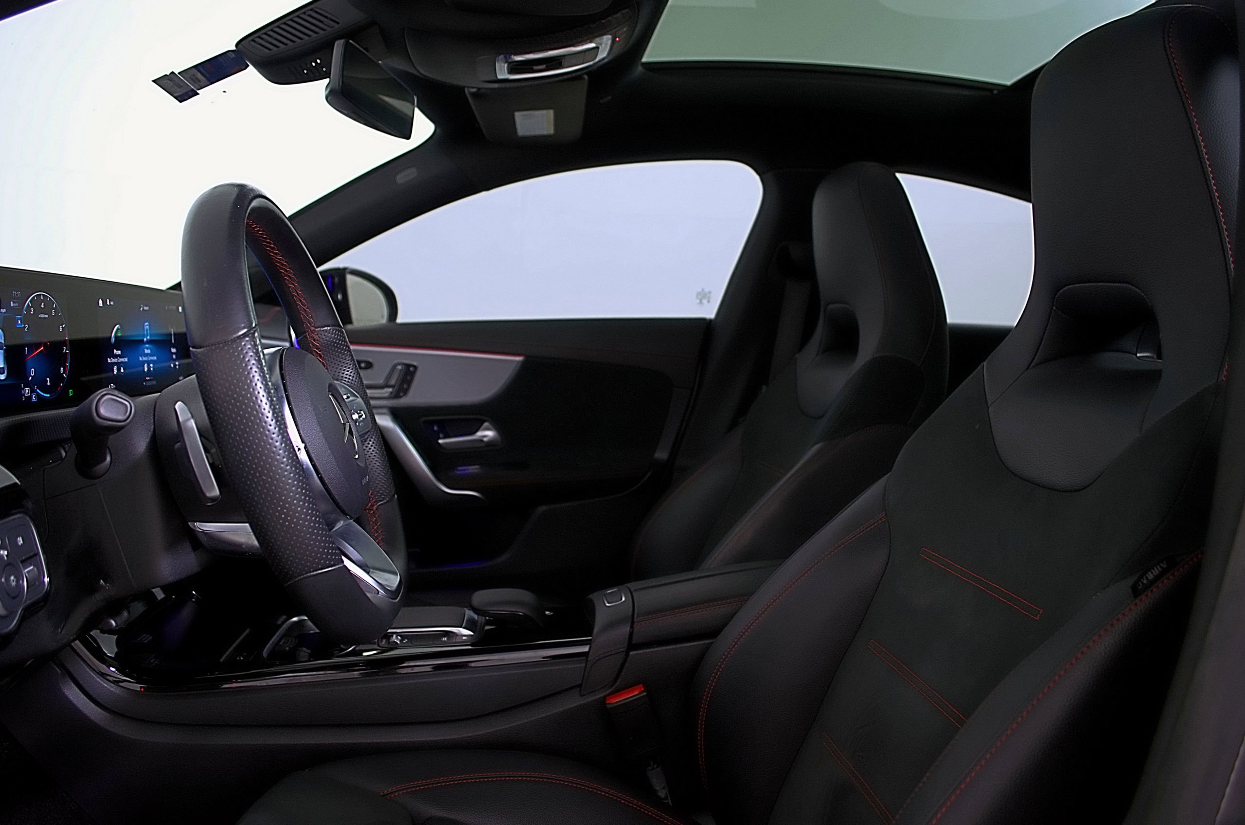 Used 2022 Mercedes-Benz CLA 250 image 21