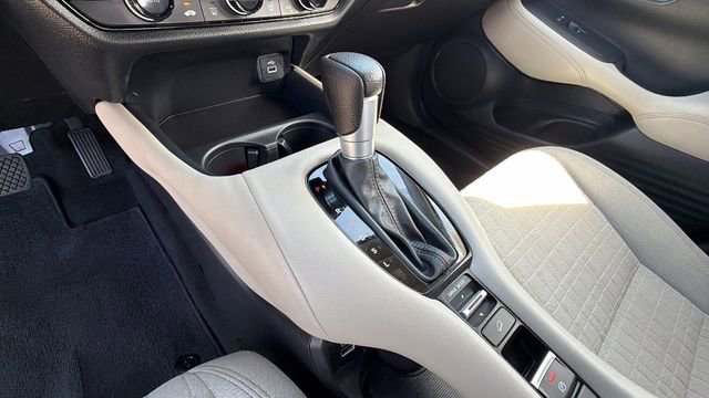 Used 2023 Honda HR-V LX image 24