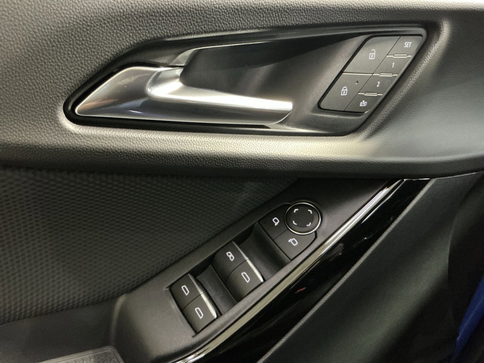 New 2026 Chevrolet Equinox RS w/ Convenience Package III image 23