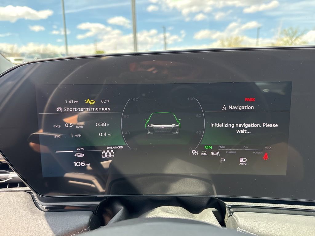 Used 2025 Audi A6 e-tron Premium Plus w/ Premium Plus image 15