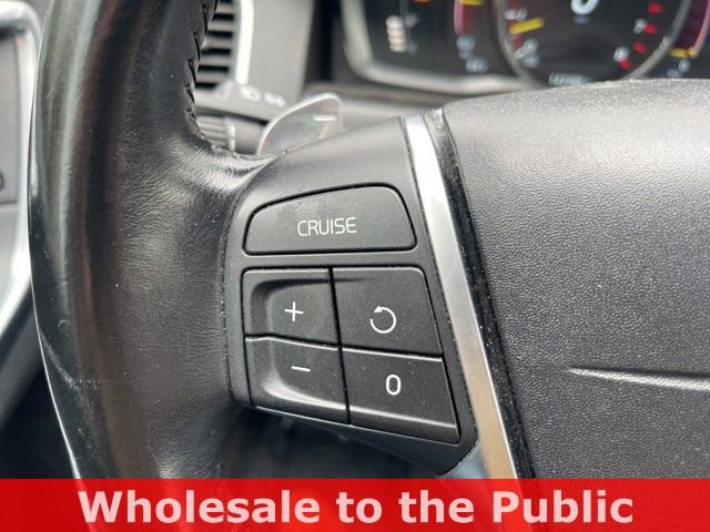 Used 2015 Volvo XC60 T6 w/ Proximity Package AWD/4WD image 13