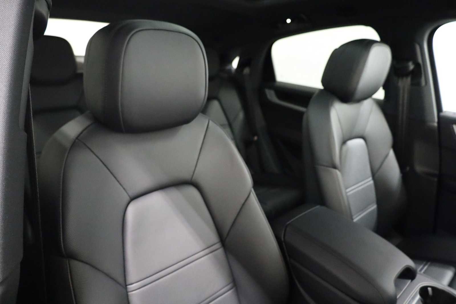 New 2026 Porsche Cayenne Coupe image 22