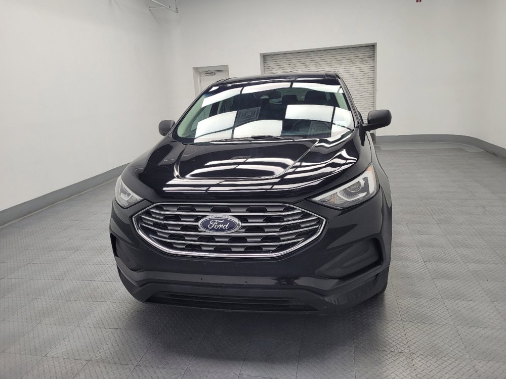 Used 2020 Ford Edge SE image 15