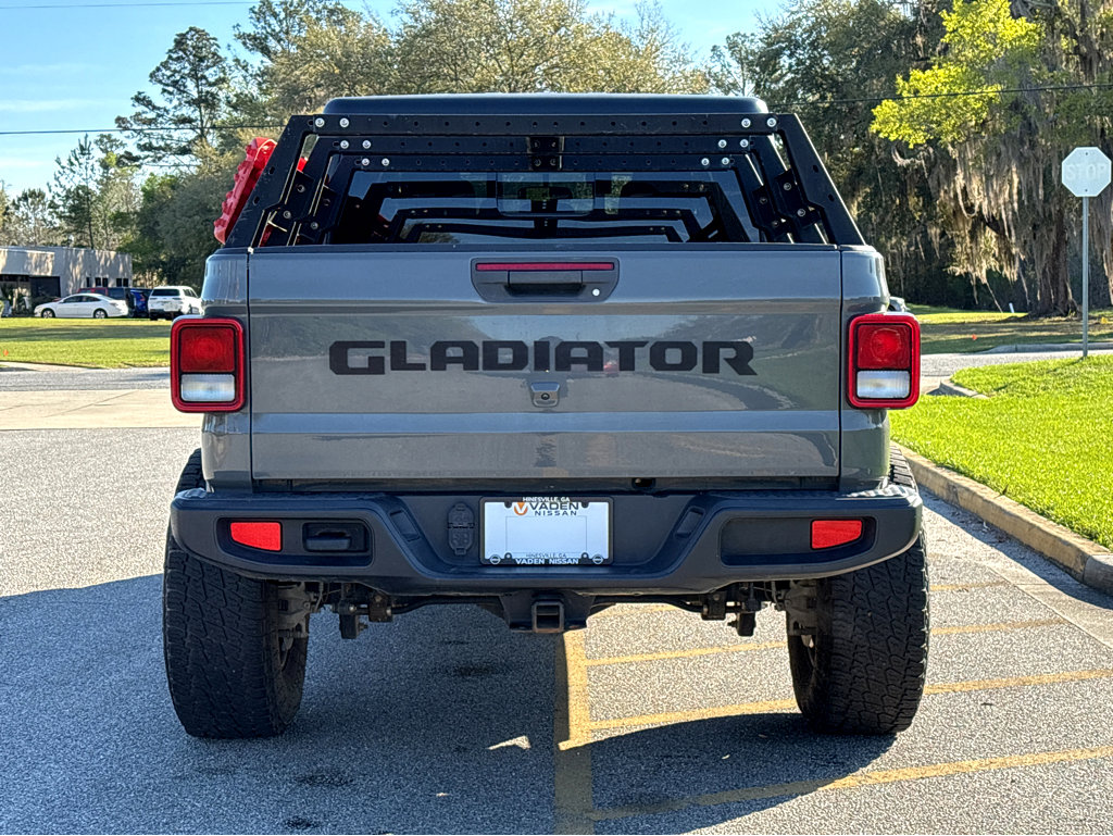 Used 2021 Jeep Gladiator Willys image 23
