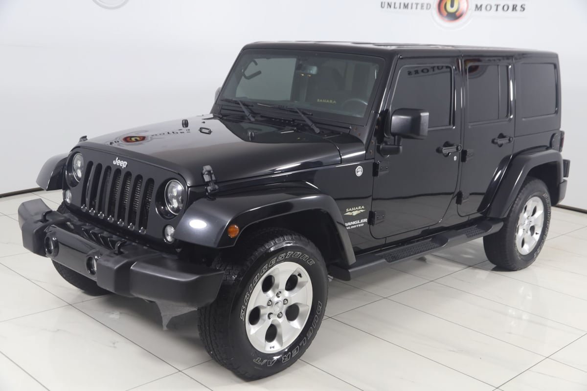 Used 2015 Jeep Wrangler Unlimited Sahara w/ Connectivity Group AWD/4WD image 19