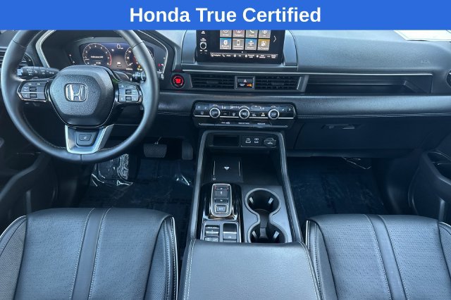 Certified 2025 Honda Pilot Elite image 10