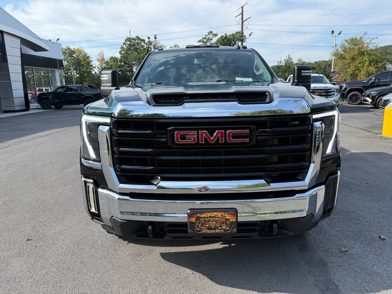 Used 2025 GMC Sierra 2500 Pro w/ Convenience Package AWD/4WD image 8