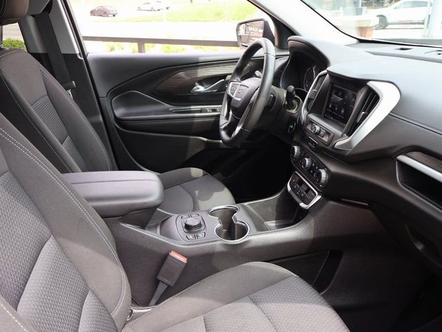 Used 2024 GMC Terrain SLE w/ Driver Convenience Package AWD/4WD image 9