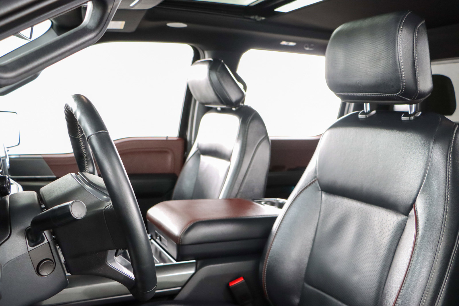 Used 2023 Ford F150 Lariat w/ Equipment Group 502A High image 27