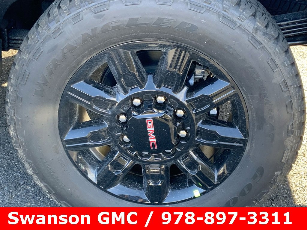 New 2026 GMC Sierra 2500 AT4 w/ AT4 Preferred Package image 31