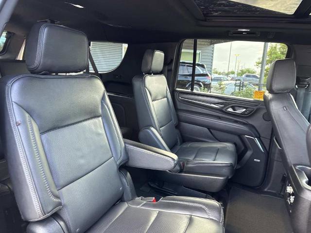 Used 2023 GMC Yukon XL Denali image 13