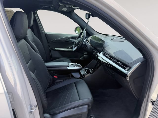 Certified 2026 BMW X1 xDrive28i w/ Technology Package AWD/4WD image 9